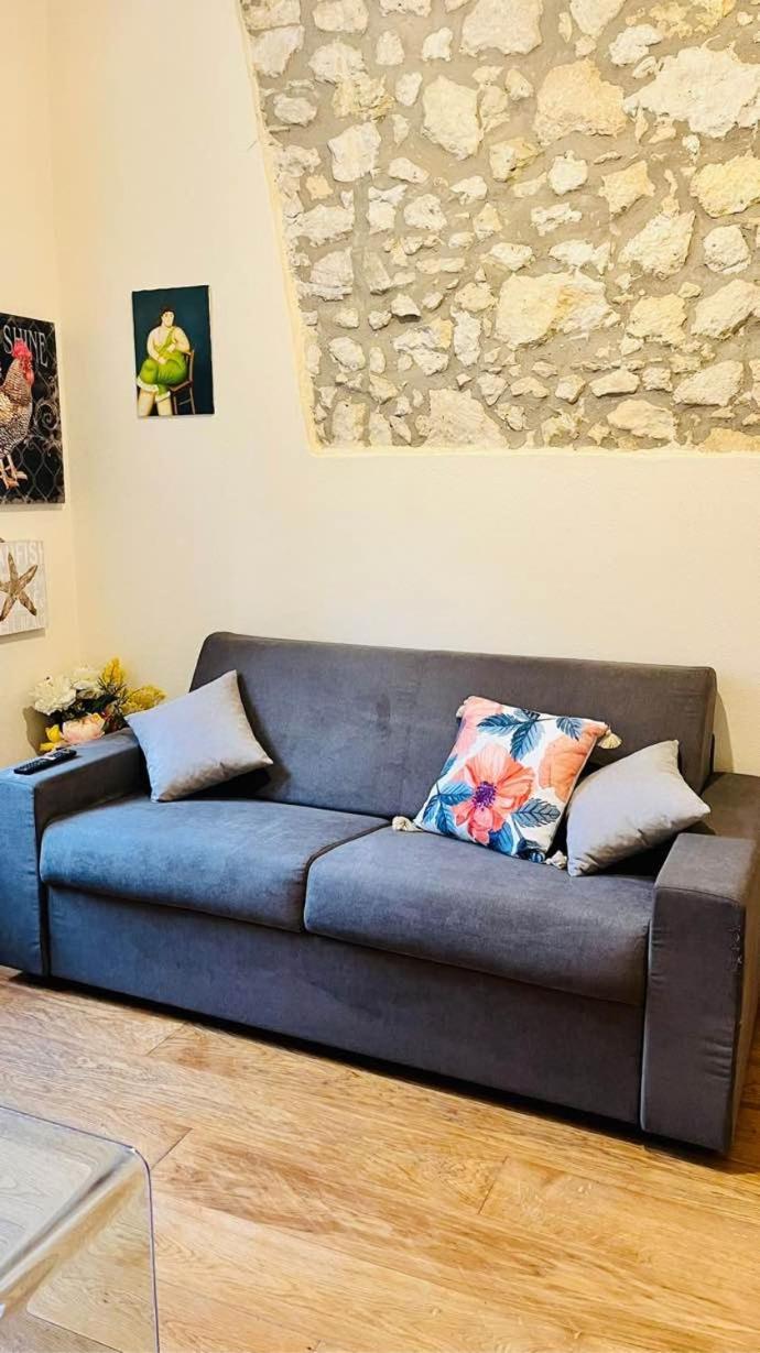 Lily Ca Apartment Cagliari Ngoại thất bức ảnh